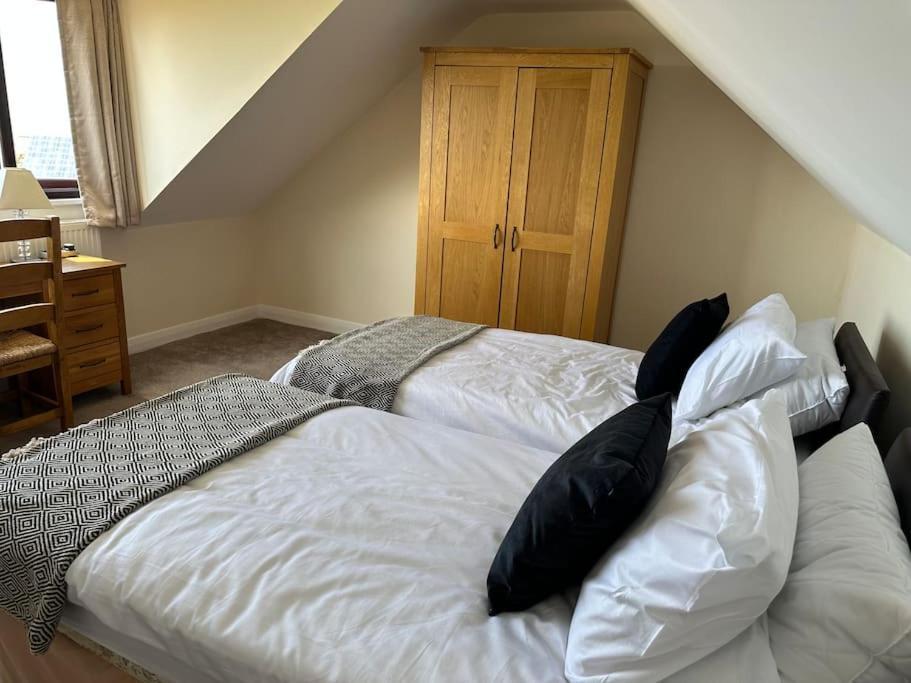 Offa'S Lodge Family Home Quiet Area With Sea Views Prestatyn Esterno foto