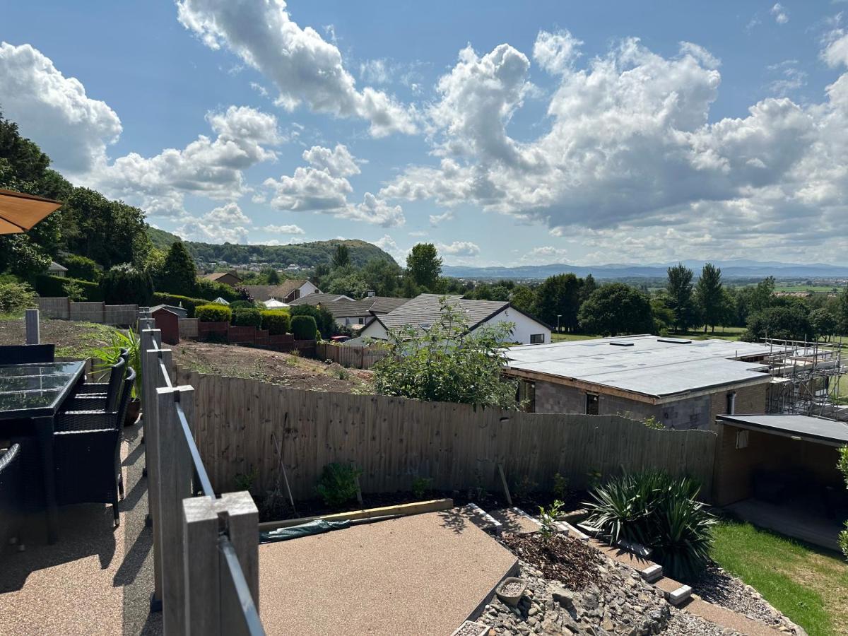 Offa'S Lodge Family Home Quiet Area With Sea Views Prestatyn Esterno foto