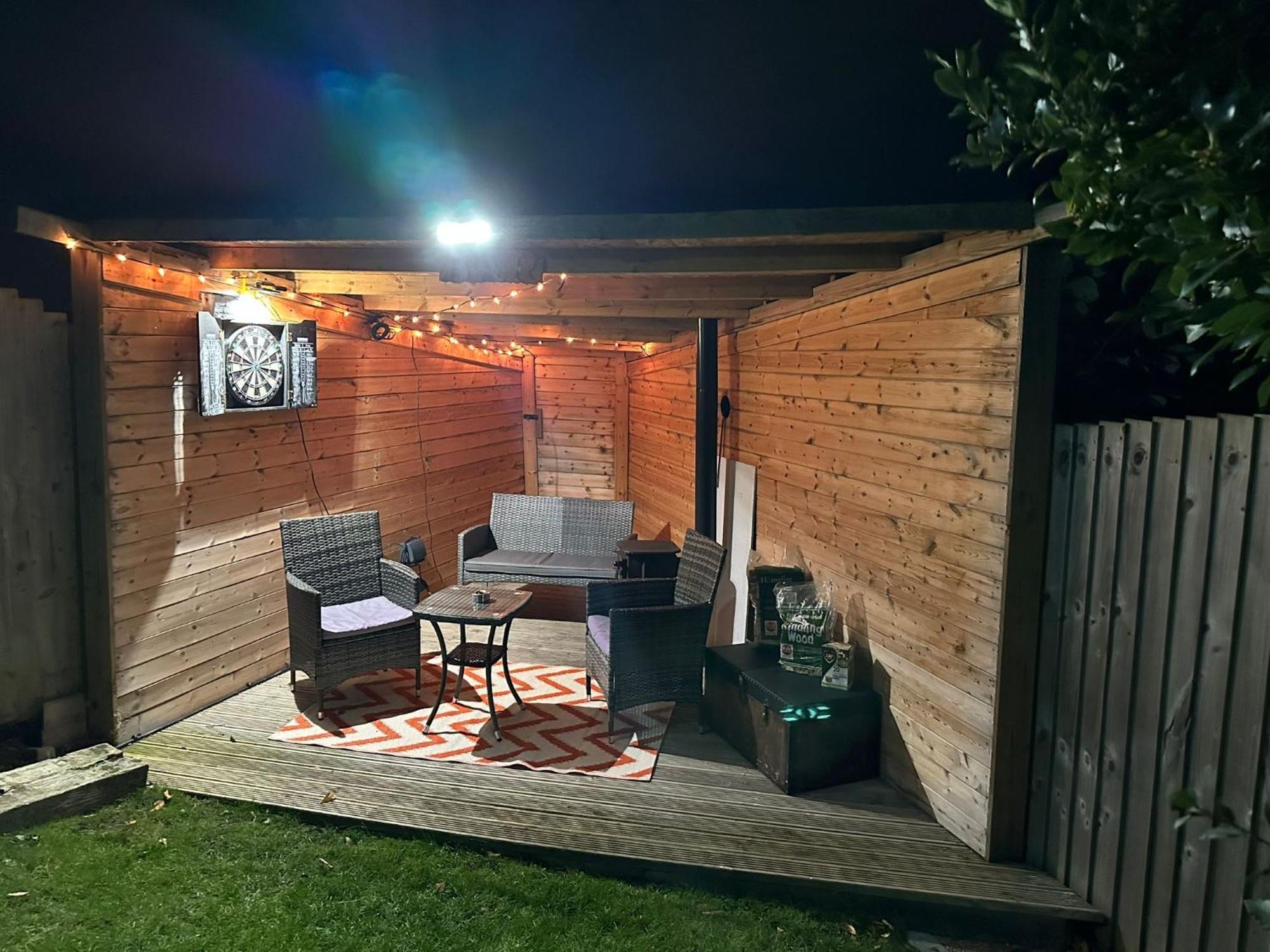 Offa'S Lodge Family Home Quiet Area With Sea Views Prestatyn Esterno foto