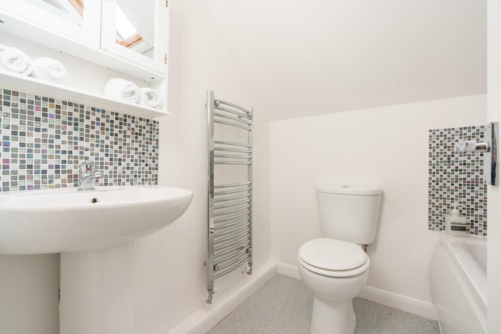 Offa'S Lodge Family Home Quiet Area With Sea Views Prestatyn Esterno foto